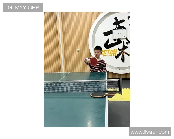 上海羽毛球队的节奏揭秘与深度分析探索羽毛球运动的魅力与挑战 上海羽毛球队的节奏揭秘与深度分析探索羽毛球运动的魅力与挑战